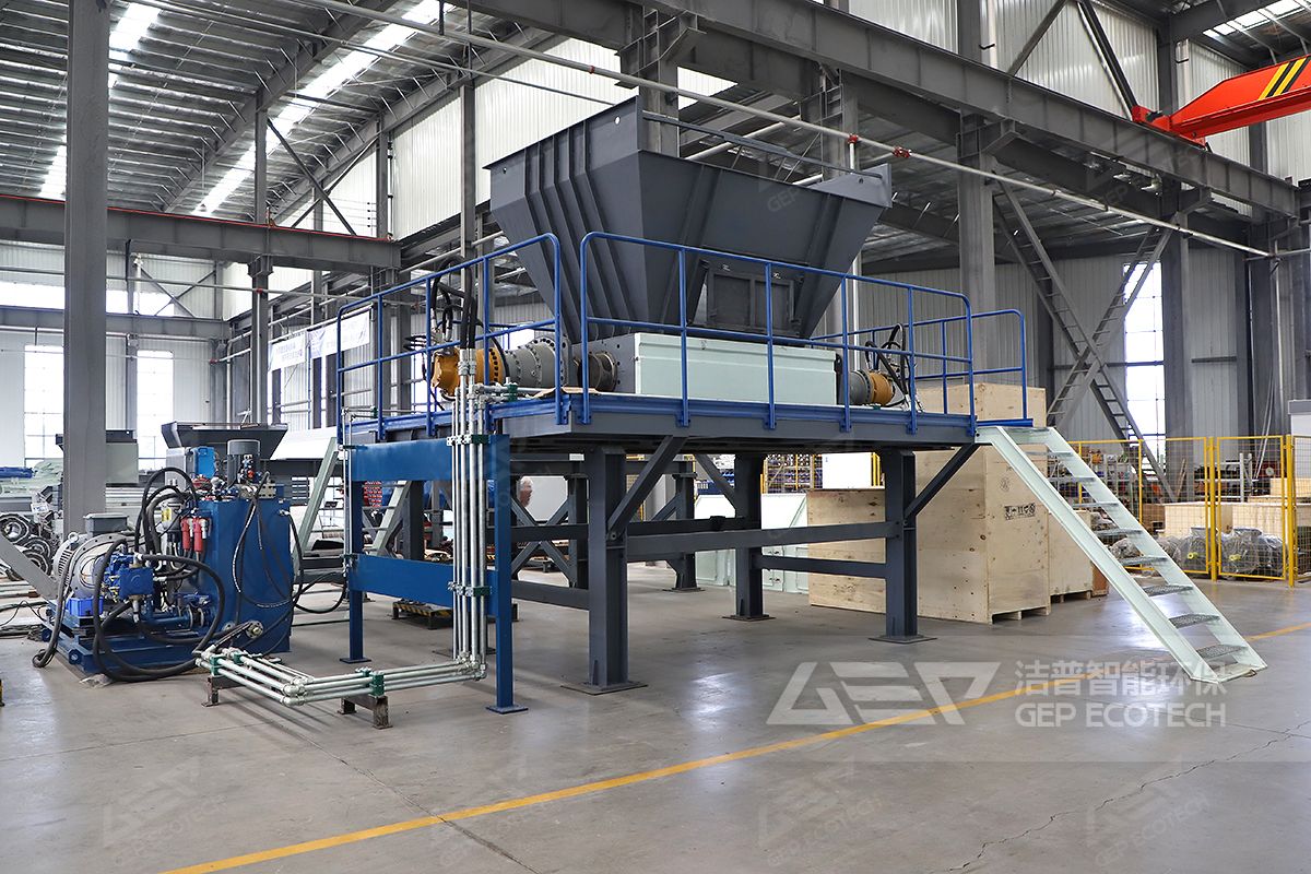 液壓版雙軸剪切式破碎機(jī)